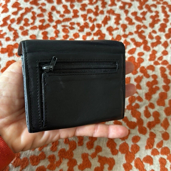 Amanda Smith leather wallet - Picture 6 of 11